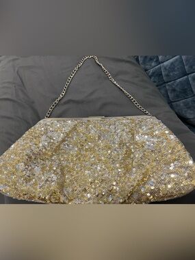Jennifer Lopez Gold and Silver Sequin Chain Clutch